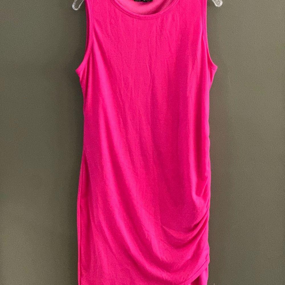 Chic Pink Sleeveless Midi Dress